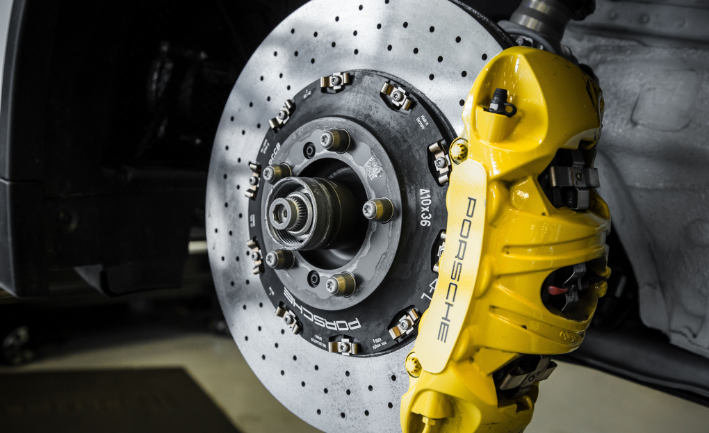 Bromstillverkarna du bör leta efter på din nya bil!