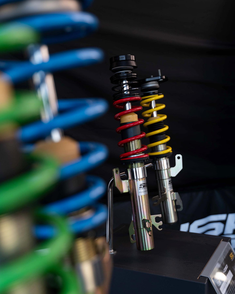 Make it yours: ST Suspensions valfria färg & text på coilovers