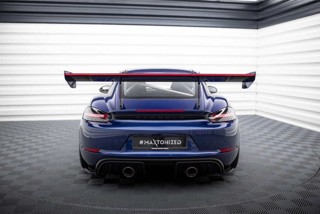 Större vinge till Porsche Cayman GT4 RS?