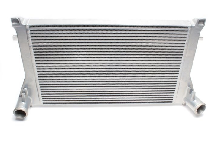 05VW007 Audi A3 / TT / Seat Leon / Octavia / Skoda Superb / VW Golf VII 2012 - 2019 Intercooler TA Technix