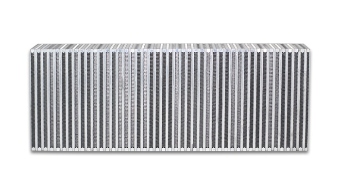 (Lätt Transportskada) Intercooler Cellpaket Stående Vibrant Performance i gruppen Universalt / Tuning / Kylning / Intercooler & Rör / Intercooler hos DDESIGN AB (12851-UTF)