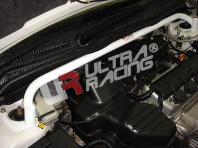 Honda Civic EP3 UltraRacing Främre fjäderbensstag i gruppen Bilmodeller / Honda / Civic EM-EP-ES-EU 01-05 / Chassi / Bussningar & Stag hos DDESIGN AB (211590)