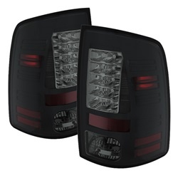 ALT-YD-DRAM13-LED-BSM Dodge Ram 1500 13-14 / Ram 2500/3500 13-14 LED Bakljus -(För Modeller med LED-belysning) - Svarta Röktonade Spyder Auto