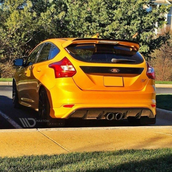 Ford Focus ST MK3 2012-2014 Diffuser (RS-look) Maxton Design i gruppen Bilmodeller / Ford / Focus ST MK3 11-19 / Styling / Bak hos DDESIGN AB (FO-FO-3-ST-RS15-RS1A)