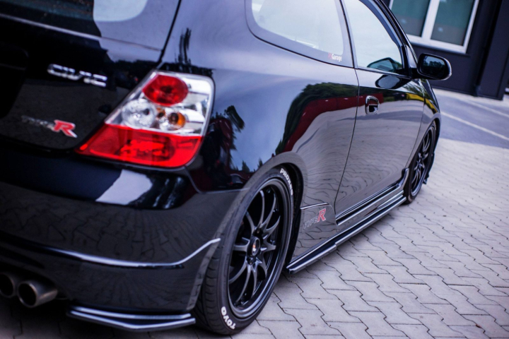 Honda Civic EP3 (MK7) Type-R/S Facelift 2004-2006 Sidokjolar / Sidoextensions Maxton Design i gruppen Bilmodeller / Honda / Civic EM-EP-ES-EU 01-05 / Styling / Sidokjolar hos DDESIGN AB (HO-CI-7-TYPE-R-S-SD1G)