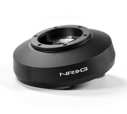 NRG-SRK-179H Ford Mustang 90-04 Kort Rattnav NRG