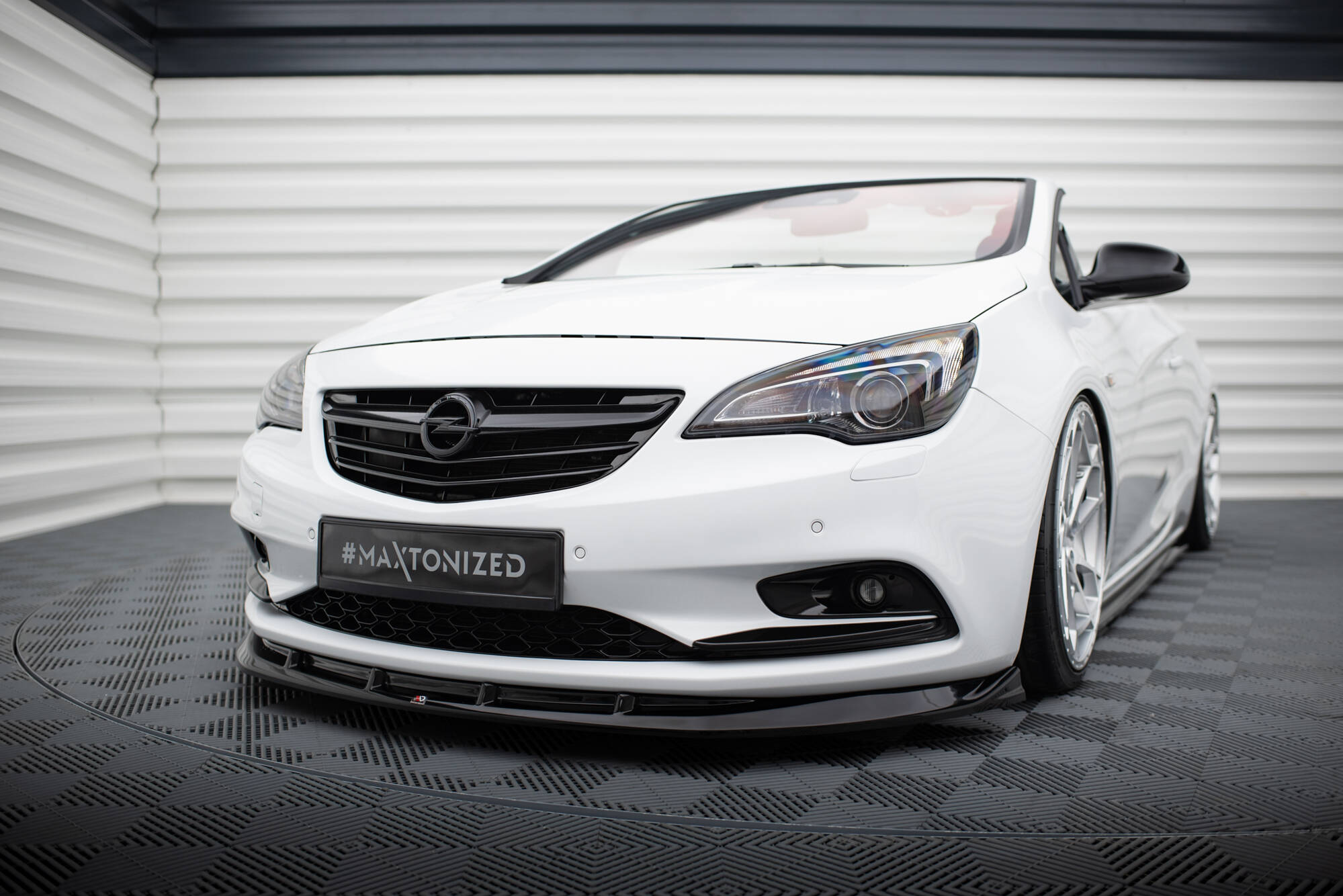 673210_3