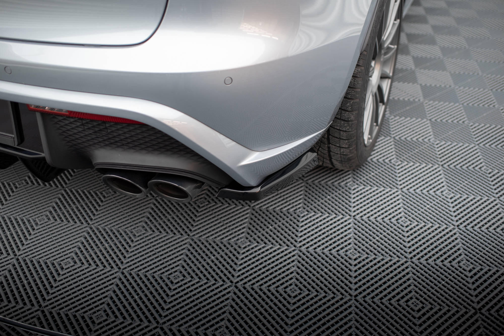 Porsche Macan Mk1 Facelift 2 2021+ Bakre Sidoextensions V.1 Maxton Des