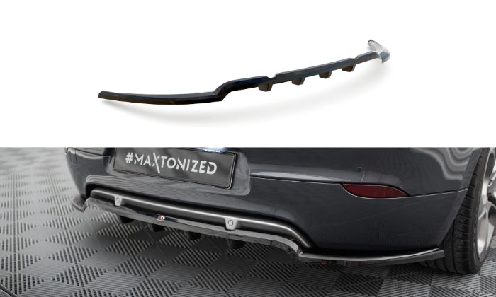 Renault Megane GT MK3 Facelift 2012-2013 Bakre Splitter / Diffuser Maxton Design i gruppen Bilmodeller / Renault / Megane 08-16 / Styling hos DDESIGN AB (RE-ME-3-GT-RD1G-RD2G)