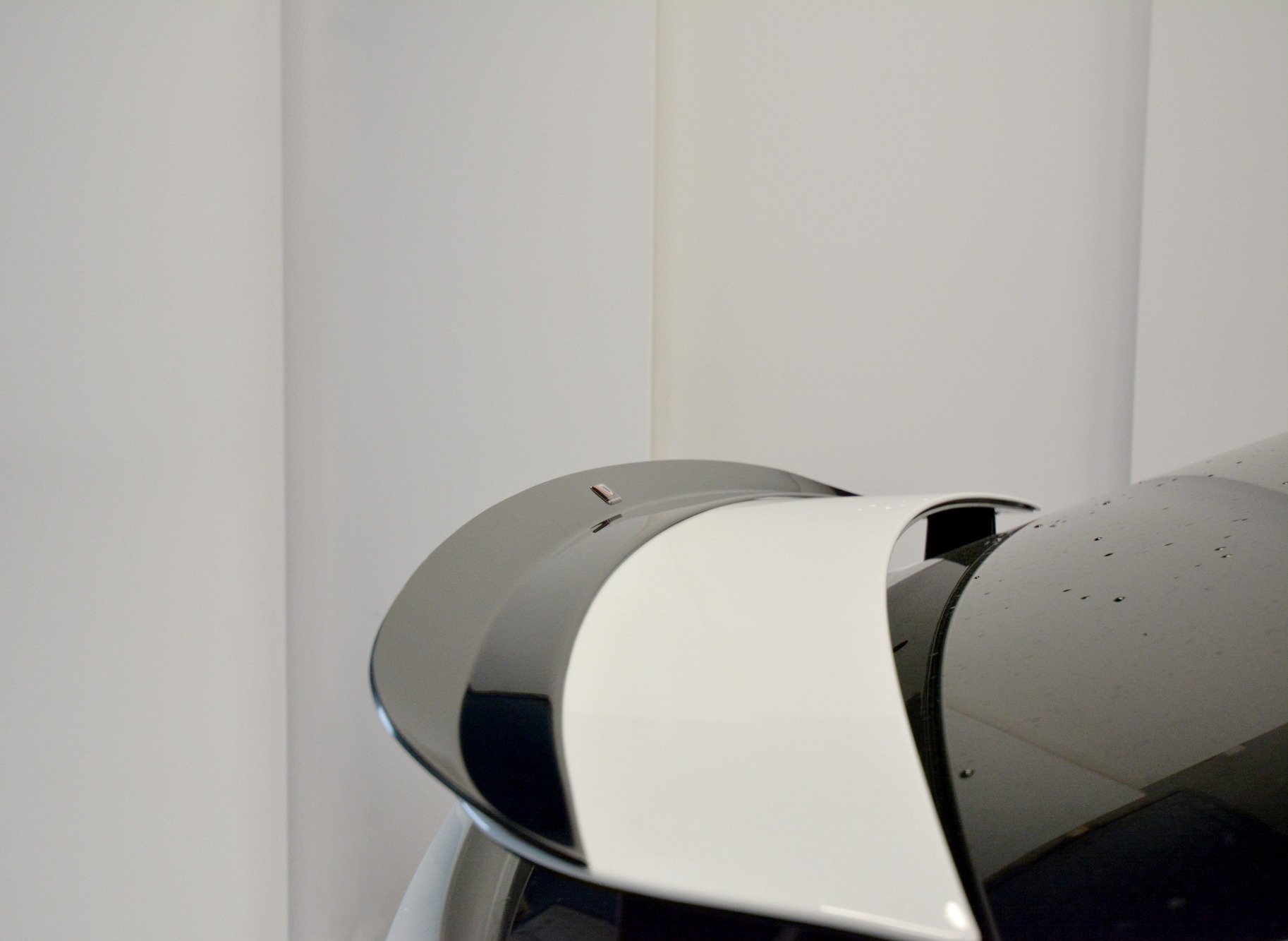 Tesla Model X 2015+ Vingextension V.2 Maxton Design