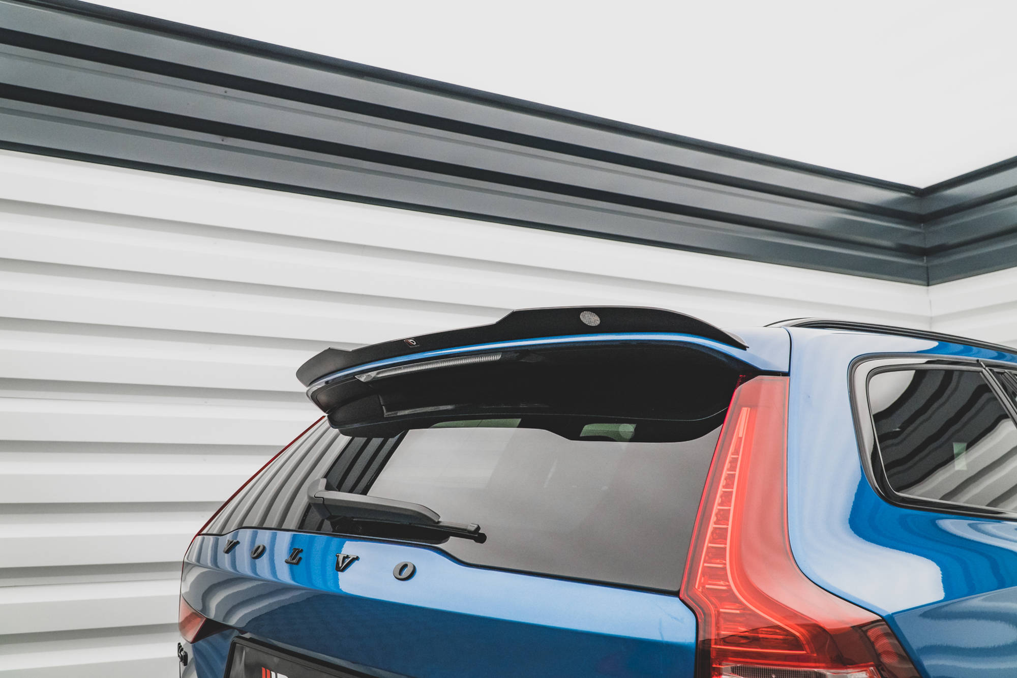 Volvo V60 R-Design 2018+ Vingextension V.1 Maxton Design