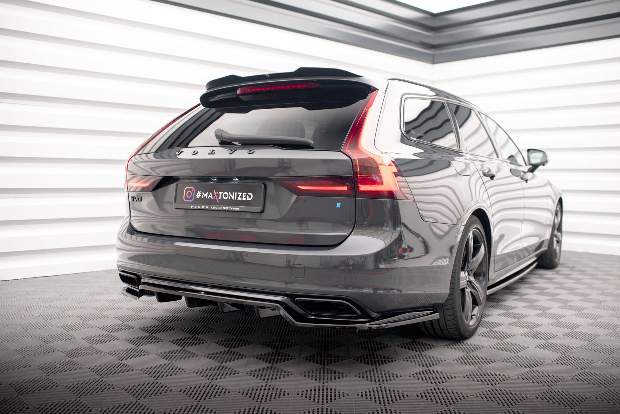 Volvo V90 R-Design Mk2 2016-2020 Bakre Splitter (Med Splitters) V.1 Ma