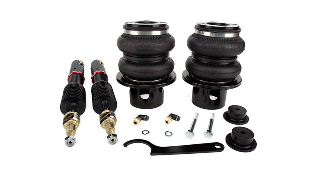 Toyota Corolla 2019-2024 Bakre Luftfjädring Air Lift Performance i gruppen Universala produkter / Chassi / Luftfjädring / Modellanpassad Luftfjädring / Modellanpassade Luftfjädringskit - Air Lift Performance hos DDESIGN Scandinavia AB (alf78786)