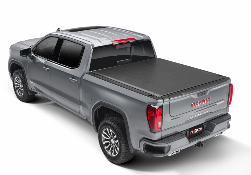 GMC Sierra & Chevrolet Silverado 1500 (New Body) 2019-2020 5ft 8in Lo Pro Flaklock TruXedo i gruppen Välj bilmodell / Chevrolet / Silverado 2019+ hos DDESIGN Scandinavia AB (trx572401)