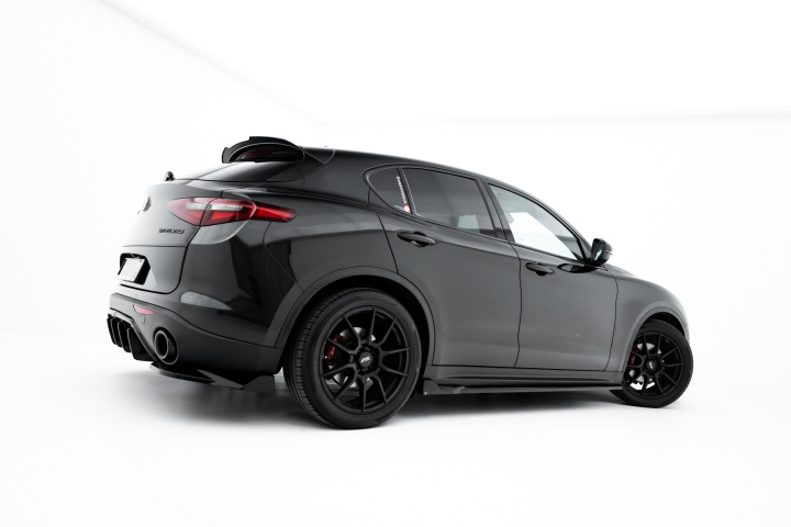 Alfa Romeo Stelvio Mk1 2016-2020 Sidoextensions V.2 Maxton Design i gruppen Välj bilmodell / Alfa Romeo / Stelvio hos DDESIGN Scandinavia AB (AL-ST-1-SD2G)
