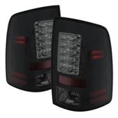 ALT-YD-DRAM13-LED-BSM Dodge Ram 1500 13-14 / Ram 2500/3500 13-14 LED Bakljus -(För Modeller med LED-belysning) - Svarta Röktonade Spyder Auto (1)