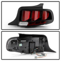 Ford Mustang 2010-2012 Röd Light Bar (Sekventiell Blinkers) LED Baklampor - Svarta Spyder Auto Spyder Auto