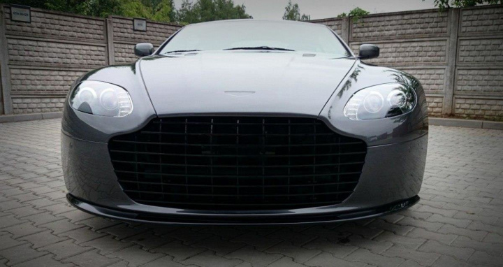 Aston Martin V8 Vantage 2004-2011 Frontläpp / Frontsplitter Maxton Design i gruppen Välj bilmodell / Aston Martin / Vantage 2005-2018 hos DDESIGN Scandinavia AB (AM-V8-VA-1-FD1G)