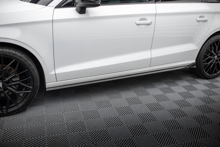 Audi A3 Sedan 8V 2013-2016 Sidoextensions V.1 Maxton Design i gruppen Välj bilmodell / Audi / A3 - S3 - RS3 (8V) 2012-2019 / Styling hos DDESIGN Scandinavia AB (AU-A3-3-S-SD1G)