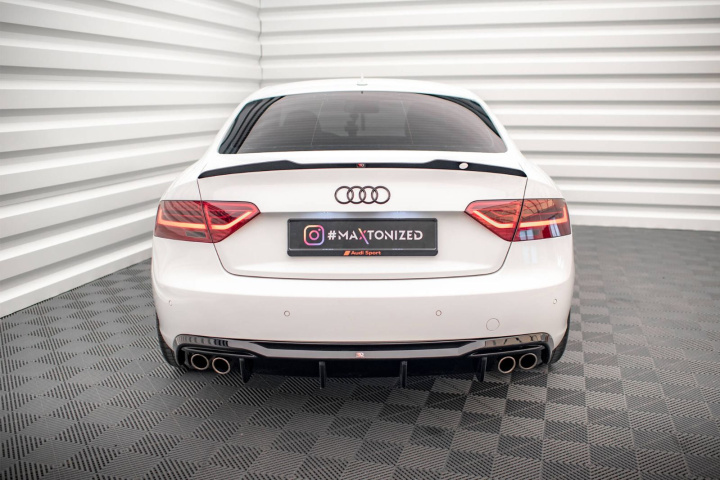 Audi A5 Sportback 8T Facelift (Dubbla utblås på vardera sida) 2011-2016 Bakre Diffuser Maxton Design i gruppen Välj bilmodell / Audi / A5 - S5 - RS5 (8T/8F) 2008-2016 / Styling hos DDESIGN Scandinavia AB (AU-A5-1F-RS1G-SBOO_OO)