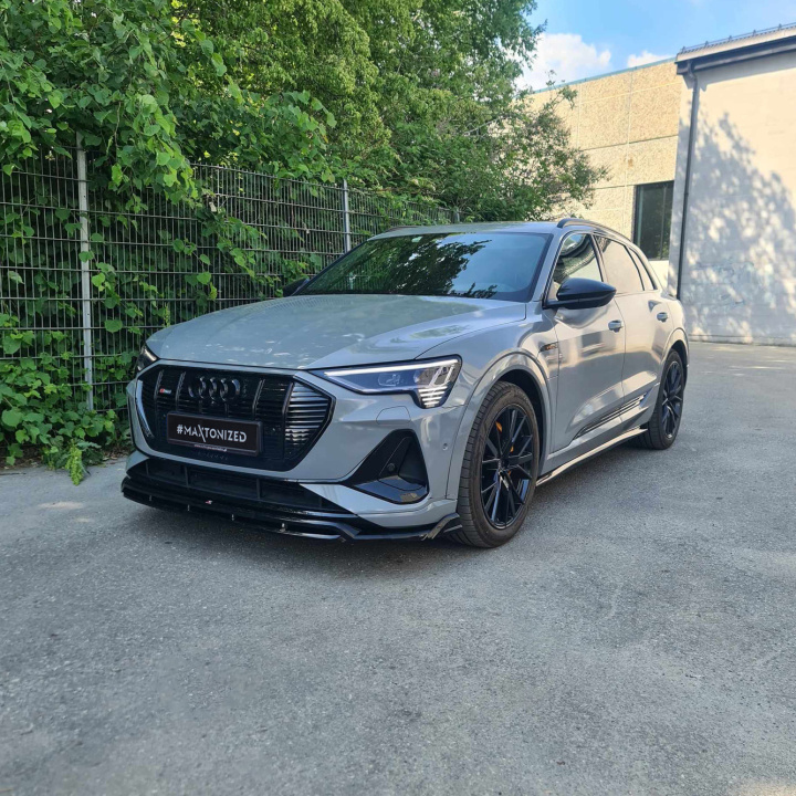 Audi e-Tron S-Line 2018-2022 Frontsplitter V.1 Maxton Design i gruppen Välj bilmodell / Audi / E-tron 2018-2022 hos DDESIGN Scandinavia AB (AU-ETRON-1-SLINEFD3GFD3RG)