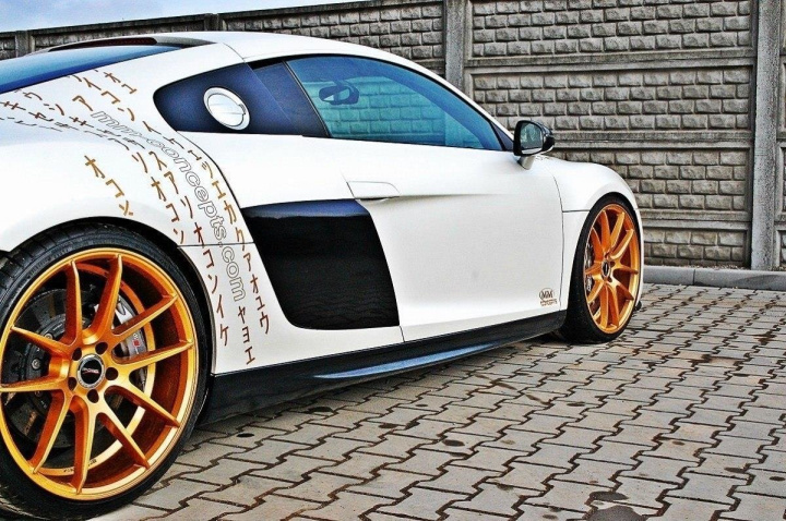 AU-R8-1-S1A Audi R8 2006-2015 Sidokjolar Maxton Design