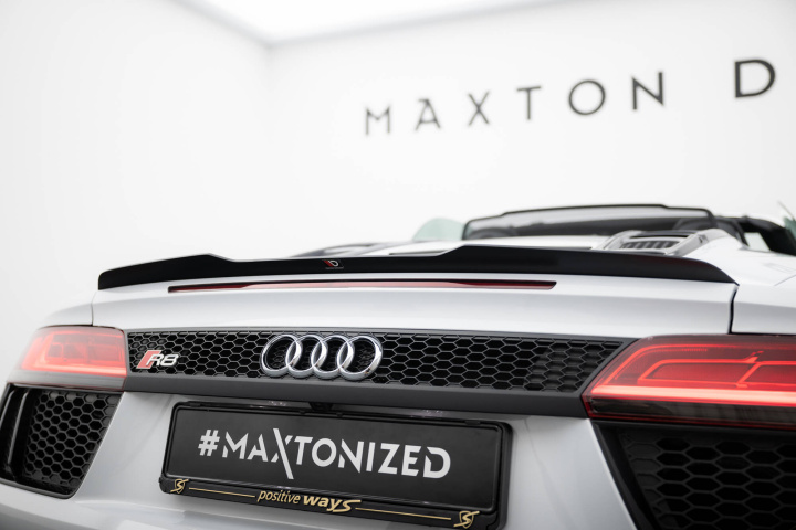 Audi R8 Spyder Mk2 2015-2018 Vingextension Maxton Design i gruppen Välj bilmodell / Audi / R8 2006+ / Styling hos DDESIGN Scandinavia AB (AU-R8-2-SP-CAP1G)