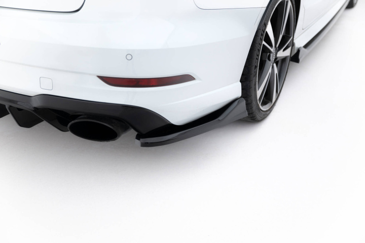 Audi RS3 Sedan 8V Facelift 2016-2020 Bakre Sidoextensions V.5 Maxton Design i gruppen Välj bilmodell / Audi / A3 - S3 - RS3 (8V) 2012-2019 / Styling hos DDESIGN Scandinavia AB (AU-RS3-8VF-S-RSD5G)