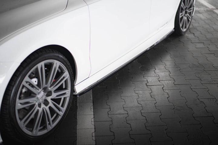 Audi RS7 C7 2014-2017 Sidoextensions V.2 Maxton Design i gruppen Välj bilmodell / Audi / A7 - S7 - RS7 (4G8) 2010-2018 / Styling hos DDESIGN Scandinavia AB (AU-RS7-1F-SD2G)