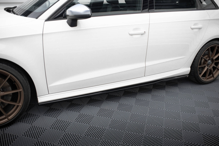 Audi A3 S-Line / S3 Sportback / Hatchback 8V 2013-2020 Sidoextensions V.1 Maxton Design i gruppen Välj bilmodell / Audi / A3 - S3 - RS3 (8V) 2012-2019 / Styling hos DDESIGN Scandinavia AB (AU-S3-8V-SB-SD1G)