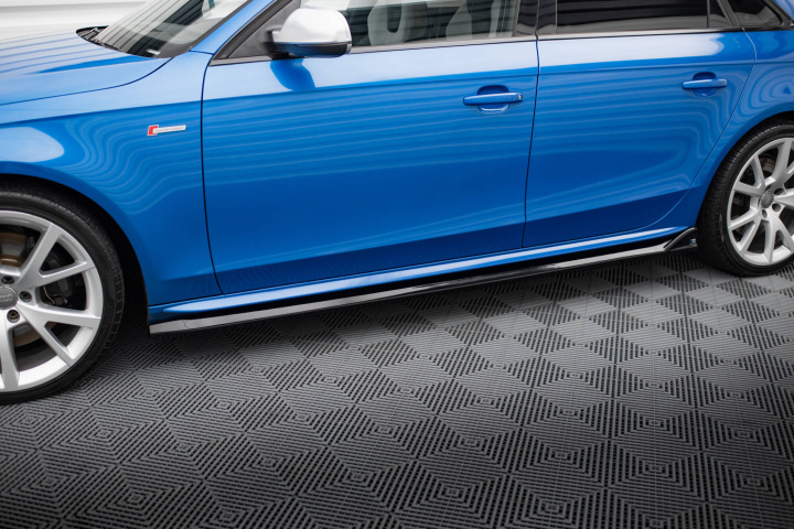 Audi A4 / A4 S-Line / S4 B8 / B8.5 2008-2015 Sidoextensions V.3 Maxton Design i gruppen Välj bilmodell / Audi / A4 - S4 - RS4 (B8) 2007-2014 / Styling / Sidokjolar hos DDESIGN Scandinavia AB (AU-S4-B8-SD1G)