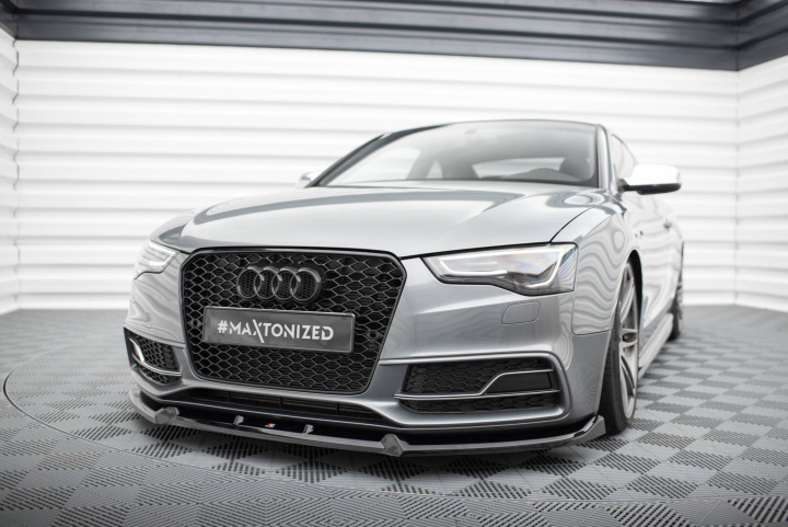 Audi S5 / A5 S-Line 8T Facelift 2011-2016 Frontläpp / Frontsplitter V.3 Maxton Design i gruppen Välj bilmodell / Audi / A5 - S5 - RS5 (8T/8F) 2008-2016 / Styling hos DDESIGN Scandinavia AB (AU-S5-1F-FD1G)