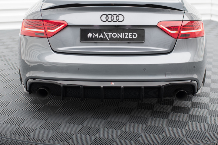 Audi S5 / A5 S-Line Coupé 8T Facelift 2011-2016 Diffuser V.1 (Ett utblås per sida) Maxton Design i gruppen Välj bilmodell / Audi / A5 - S5 - RS5 (8T/8F) 2008-2016 / Styling hos DDESIGN Scandinavia AB (AU-S5-1F-RS1GO_O)