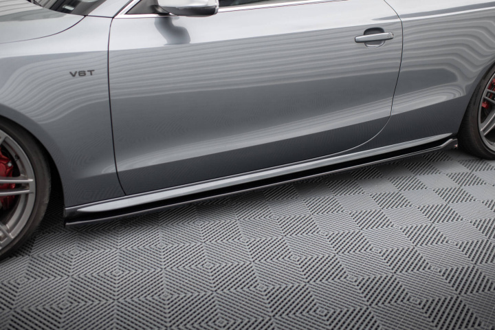 Audi S5 / A5 S-Line Coupé 8T Facelift 2007-2016 Sidoextensions V.2 Maxton Design i gruppen Välj bilmodell / Audi / A5 - S5 - RS5 (8T/8F) 2008-2016 / Styling hos DDESIGN Scandinavia AB (AU-S5-1F-SD1G)