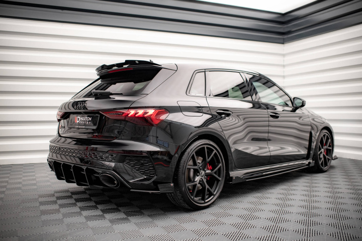 Audi RS3 Sportback 8Y 2020+ Sido Add-on Splitters Maxton Design i gruppen Välj bilmodell / Audi / A3 - S3 - RS3 (8Y) 2020+ / Styling hos DDESIGN Scandinavia AB (AURS38YCNC-SRF1G)