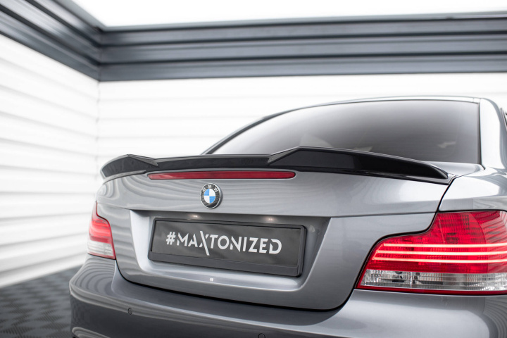 BMW 1-Serie M-Sport E82 2007-2011 Vingextension 3D Maxton Design i gruppen Välj bilmodell / BMW / 1-serie (E82-E88) 04-13 / Styling hos DDESIGN Scandinavia AB (BM-1-82-MPACK-C-CAP3D1G)