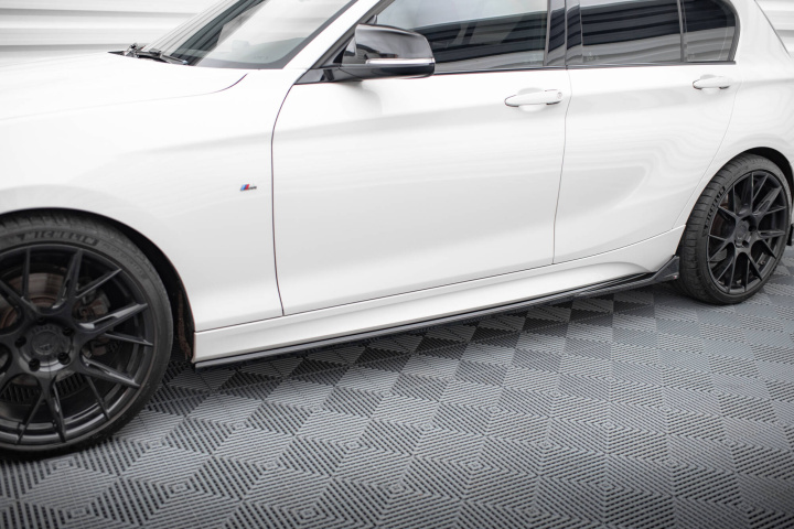 BMW 1-Serie F20/F21 M-Sport LCI 2015-2019 Sidoextensions V.3 CSL-Look Maxton Design i gruppen Välj bilmodell / BMW / 1-serie 2-serie (F20-F23) 2011-2019 / Styling / Sidokjolar hos DDESIGN Scandinavia AB (BM-1-F20F-M-SD3G)