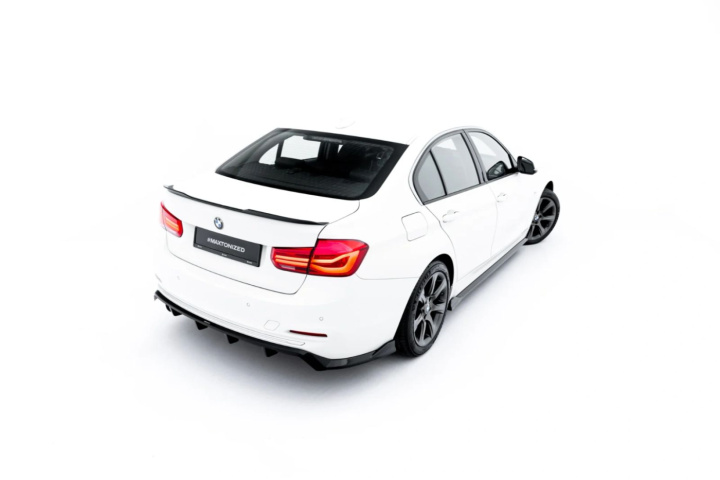 BMW 3-Serie Sportline Sedan F30 2011-2015 Vingextensions Maxton Design i gruppen Välj bilmodell / BMW / 3-serie-4-serie (F30-F36) 11-19 / Styling hos DDESIGN Scandinavia AB (BM-3-F30-SL-CAP1G)