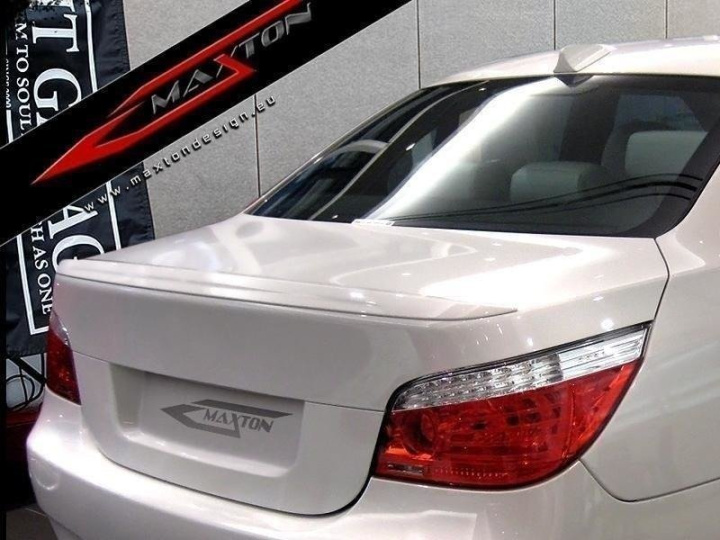 BMW 5-Serie E60 < M5 LOOK > 2003-2010 Vinge Maxton Design i gruppen Välj bilmodell / BMW / 5-serie (E60-E61) 03-10 / Styling hos DDESIGN Scandinavia AB (BM-5-60-M5-H1BA)