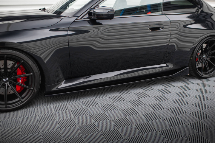 BMW M2 G87 2023+ Sidokjolar / Sidoextensions V.4 Maxton Design i gruppen Välj bilmodell / BMW / M2 2-Serie (G87) 2023+ hos DDESIGN Scandinavia AB (BM-M2-G87-SD4G)