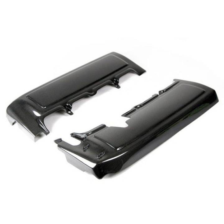 CBE-MUGFUEL Mustang 05-10 Fuelrailskydd 1 Par Kolfiber APR Performance