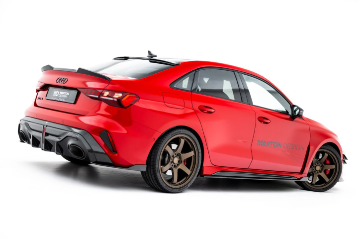 Audi RS3 Sedan / Sportback 8Y / 8Y Facelift 2020-2024 Kolfiber Sidokjolar / Sidoextensions V.1 Maxton Design i gruppen Välj bilmodell / Audi / A3 - S3 - RS3 (8Y) 2020+ / Styling hos DDESIGN Scandinavia AB (CF-AU-RS3-8YF-SD1-245-P)