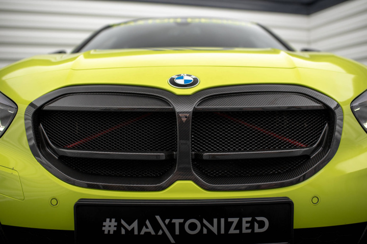 BMW 1 F40 M-Pack/ M135I 2019+ Kolfiber Grill Maxton Design i gruppen Välj bilmodell / BMW / 1-serie (F40) 2019+ / Styling / Grillar hos DDESIGN Scandinavia AB (CF-BM-1-40-M-G1-245-P)