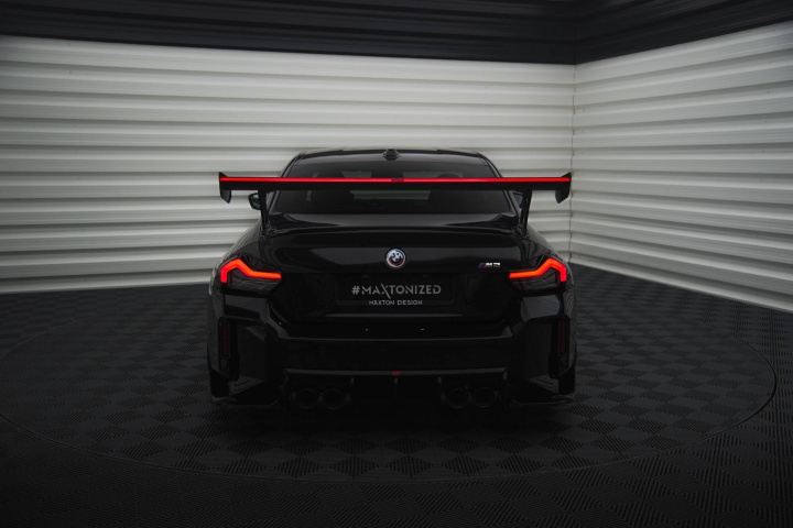 BMW 2-Serie G42 2021+ / M2 G87 2023+ Kolfibervinge Spoiler med LED-Ljus Maxton Design i gruppen Välj bilmodell / BMW / M2 2-Serie (G87) 2023+ hos DDESIGN Scandinavia AB (CF-UN-WING5-245-P-LED)