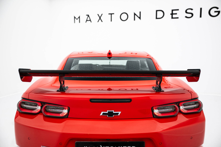 Chevrolet Camaro SS Mk6 Facelift 2018-2023 Kolfibervinge med Smal Infästning Maxton Design i gruppen Välj bilmodell / Chevrolet / Camaro Gen.6 15+ / Styling hos DDESIGN Scandinavia AB (CFCHCA6FSSWING5INT245P)