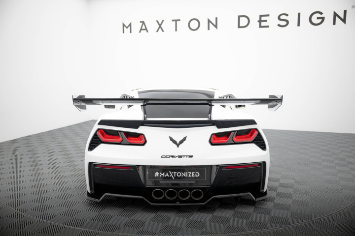 Chevrolet Corvette Stingray / Grand Sport C7 2013-2019 Kolfibervinge med Swan Neck-Infästning Maxton Design i gruppen Välj bilmodell / Chevrolet / Corvette C7 / Styling hos DDESIGN Scandinavia AB (CFCHCOC7WING4UPP245P)