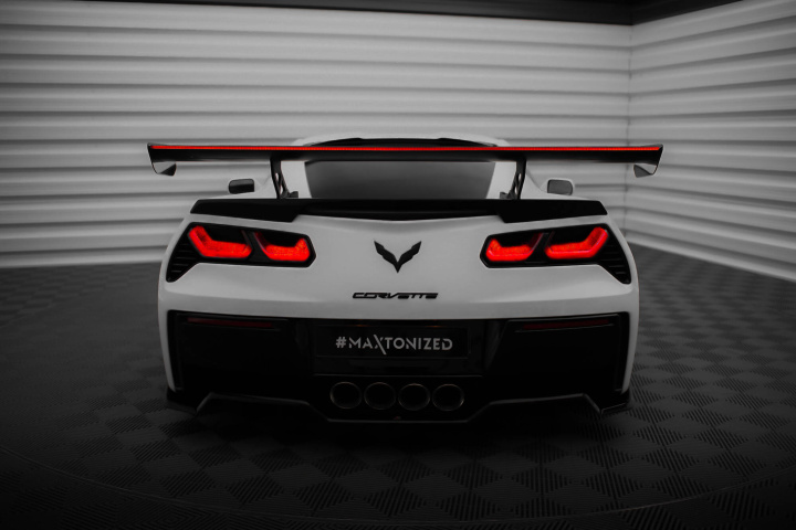 Chevrolet Corvette Stingray / Grand Sport C7 2013-2019 Kolfibervinge med Smal Infästning och LED-Ljus Maxton Design i gruppen Välj bilmodell / Chevrolet / Corvette C7 / Styling hos DDESIGN Scandinavia AB (CFCHCOC7WING5INT245PLED)