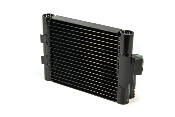 CSF8104 F87 M2 ”Race-Spec” Oljekylare CSF Radiators