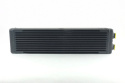 Universal Dual-Pass Oljekylare M22x1.5-anslutningar 600x146x55 CSF Radiators