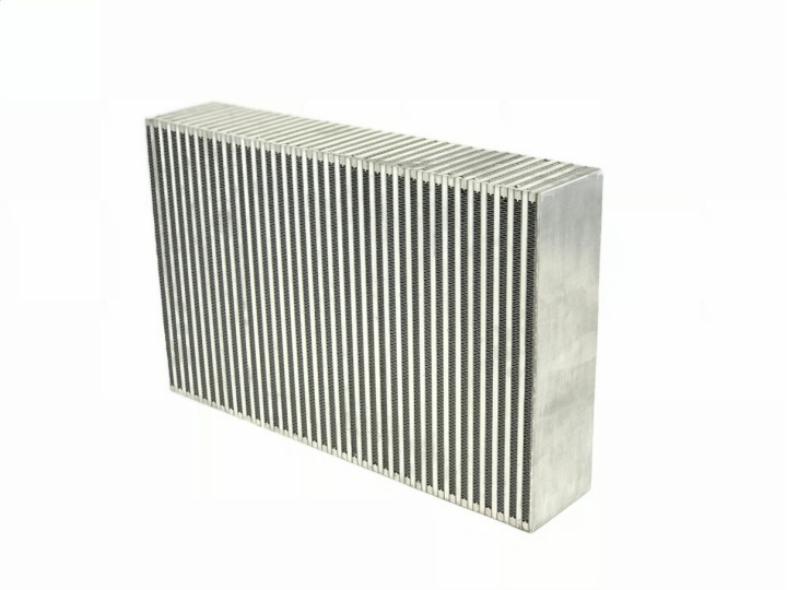 CSF8117 Cellpaket Intercooler (Bar & Plate) 550x350x114 (Vertikal) CSF Radiators
